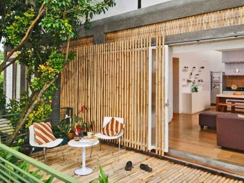Read more about the article Desain Rumah dengan Ornamen Bambu, Alami dan Kokoh