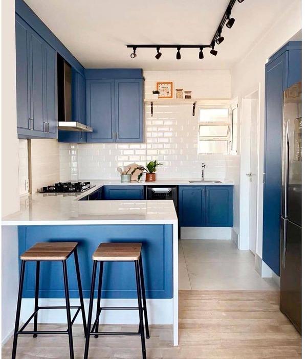 Desain dapur minimalis warna biru