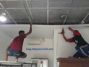 Read more about the article Cara Menghitung Kebutuhan Bahan Plafon PVC